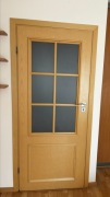 Drzwi wewnętrzne z ościeżnicami – 4 sztuki, różne rozmiary, dobry stan