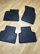 Audi Q8 dywaniki gumowe