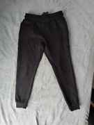 Spodnie dresowe dla chłopca rozmiar 152