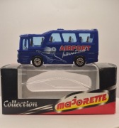 MINIBUS  AIRPORT  MAJORETTE 