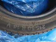 Opony zimowe 215/50R18V