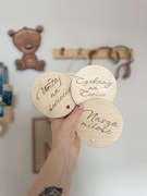 Zestaw tabliczek do zdjęć z ciąży i pierwszego roku dzieckaSerduszko