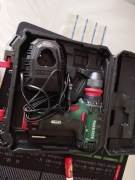 Wkrętarka Parkside 12 V PBSA 12 F5 z ładowarką i baterią.walizka