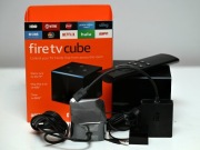 Amazon Fire TV Cube 1. generacja 4 pilot, zasilacz, podstawka, pudełko