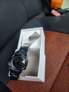 cyfrowy zegarek sportowy 