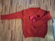 nowy czerwony sweter rozmiar S, kokardę można odpiąć, brak metki
