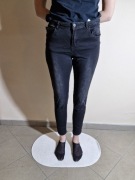 Ciemne Jeansy Damskie z Przetarciami Reserved Slim Rozmiar 40 