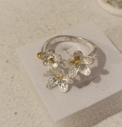 Pierścionek nowy, regulowany,3D, metal, malowany.