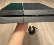 Konsola SONY PS4
