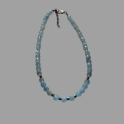 Naszyjnik czakry gardła - błękitny chalcedon premium