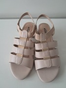 Buty damskie sandały beżowe „Evento”, do sprzedania