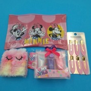 MEGA ZESTAW BEAUTY 6+ | Paleta Cieni | Błyszczyki | Myszka Minnie