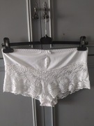Seksi białe koronkowe majteczki LM roz 46-50.