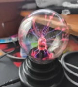 Świecąca Kula Plazmowa, idealna do dekoracji pokoju lub imprezę 