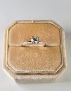 Pierścionek z naturalnym diamentem 0,70ct,białe złoto 14K,certyfikat IGI