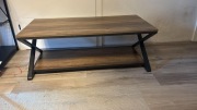 Stolik Kawowy – Dąb Rustykalny / Czarny Metal – 120x60 cm