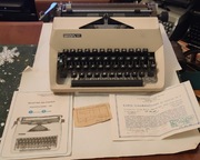 MASZYNA DO PISANIA Predom ŁUCZNIK 1301 Z DODATKAMI - 1979 rok