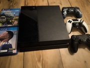 PS4 + 3 pady i dwie gry 
