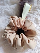 Frotki, scrunchie, DYI, ręcznie szyte KREM GŁAD.