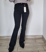 Trendowe jeansy dzwony z wysokim stanem