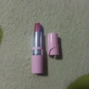 Avon nawilżająca lśniąca szminka z kwasem hialuronowym Marsala