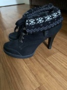 Czarne botki traperki na obcasie Deichmann 41