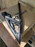 USZCZELKA SZYBY DRZWI TRÓJKĄT PRAWY  MERCEDES W117 CLA