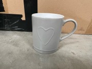 Kubek porcelanowy / z porcelany szary z sercem serduszko Walentynki