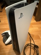 SONY PlayStation 5 Digital Edition 825GB. Stan bardzo dobry! Z Padem!