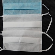 Trzywarstwowa maseczka ochronna