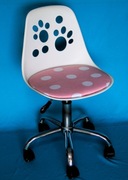 krzesło biurkowe dla dziecka + lampa sufitowa