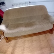SOFA do siedzenia i wypoczynku beżowa