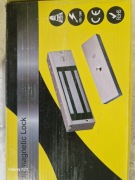 Zwora elektromagnetyczna yale us12 540kg 12v-24v z czujnikiem Hala
