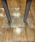 Stojaki na głośniki 