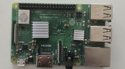 Raspberry Pi 3 Model B+ (1GB RAM) z radiatorami – Wi-Fi / Bluetooth
