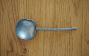 Stara łyżka cynowa, sygnowana 16cm