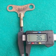 Stary klucz do mechanizmu zegara