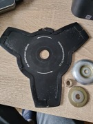 Tarcza  tnąca do cięcia trawy i krzewow