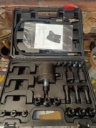 Wybijak pneumatyczny wtryskiwaczy sworzni z Niemiec młotek bezwładnościowy 