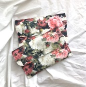 Filcowe etui Kwiaty na okulary, kosmetyki, piórnik