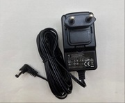 zasilacz impulsowy (switching adaptor) o modelu FJ-SW1501000N.