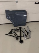 Drzwi Ford Bronco prawy tył prawe tylne uszczelka prowadnica uszkodzone 