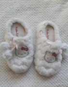 Papcie HELLO KITTY--35-36-jak NOWE