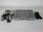 Konsola PLAYSTATION 1 PS1 PSX SCPH-7502 + 2 PADY + Kabel cinch