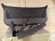 Plastiki tylnej klapy VW Golf VII.
