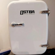 NOWA Mini lodówka OSTBA 4L | Skincare Fridge | Retro | Turystyczna