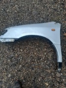 Błotnik toyota picnic 