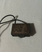 Kondensator rozruchowy silnika 4uF 450v CBB61