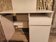 biurko białe w bardzo dobrym stanie  97x50,5