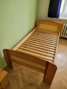 Łóżko z litego drewna 100x200